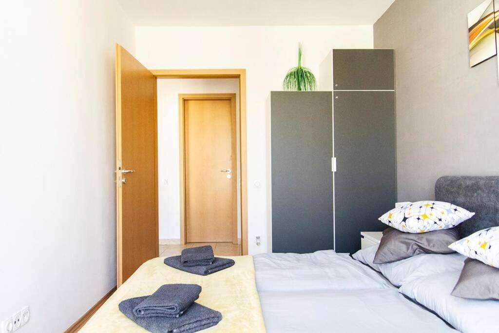 Vip Mini Resort,Private Parking & Balcony Budapesta Exterior foto